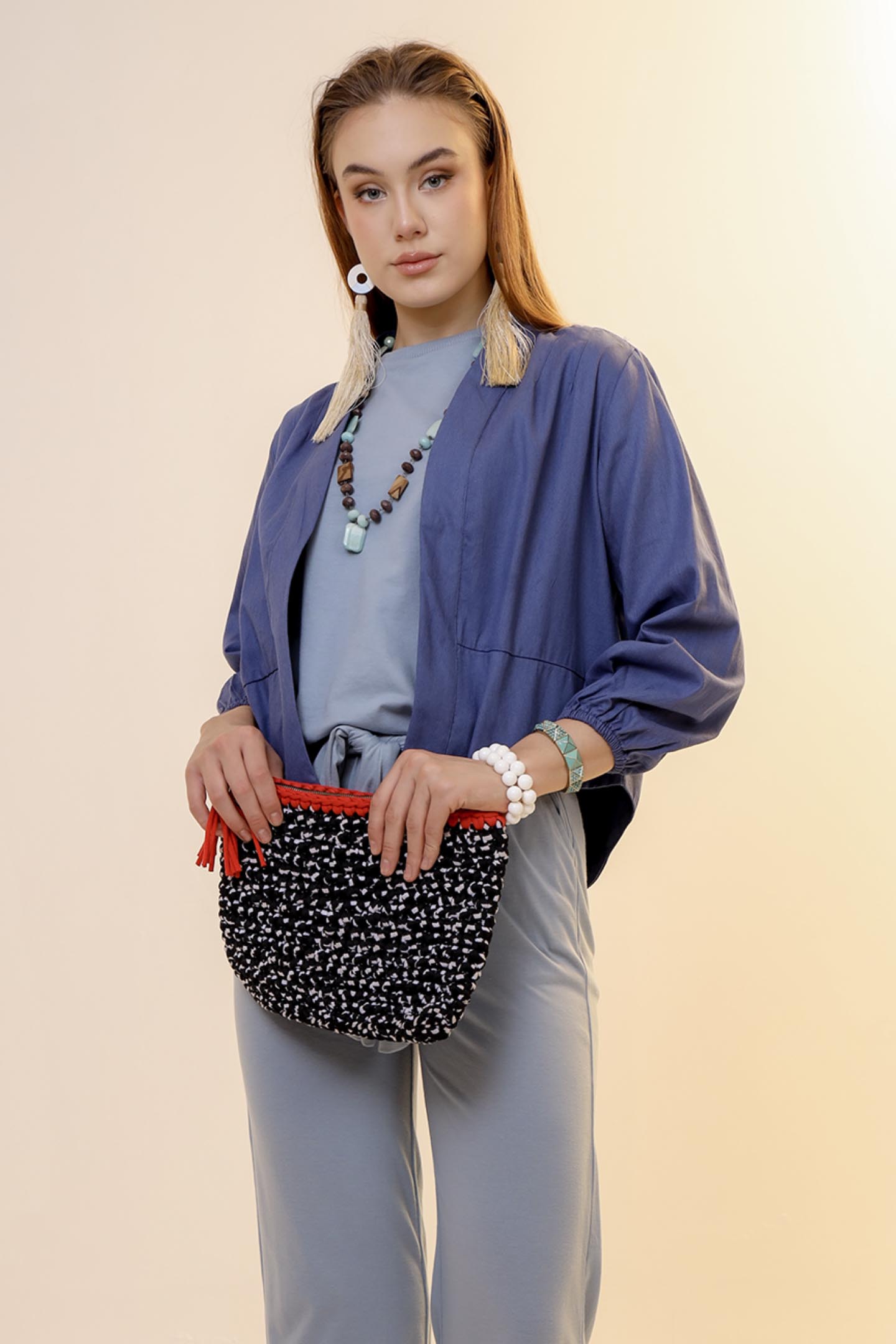 Friya Outer | Hava Indonesia