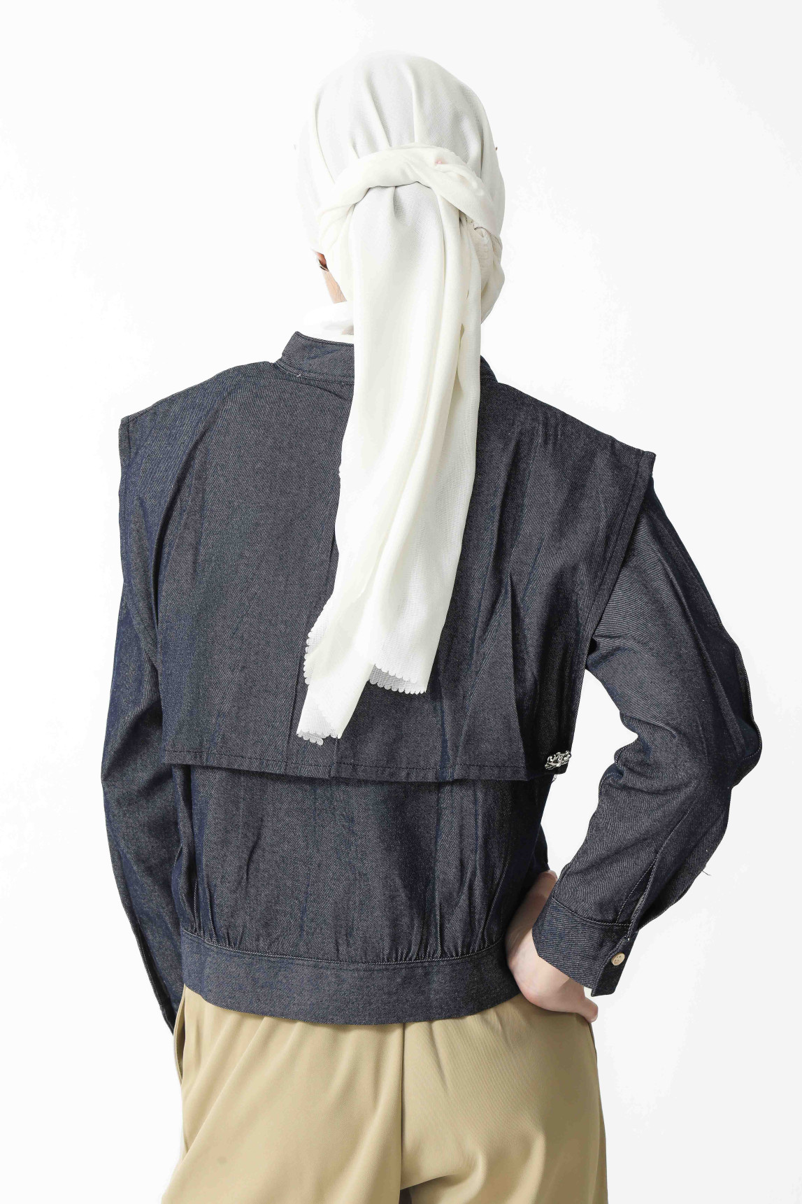 Liam Blazer